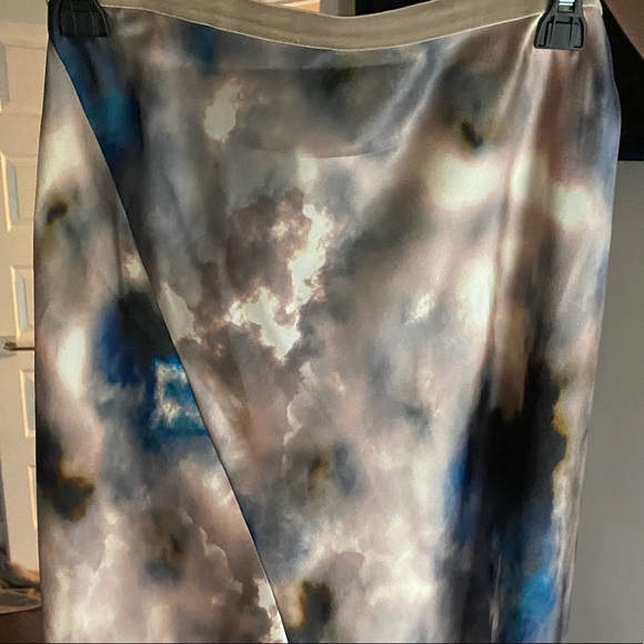 Go By GoSilk washable silk skirt, Designer boutiqu - Picture 5 of 6